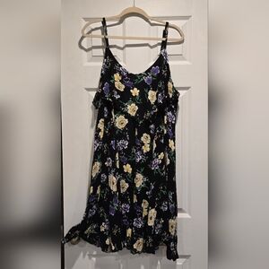 Torrid Women's Black Floral Trapeze Challis Dress Sleeveless Flowy V-Neck
